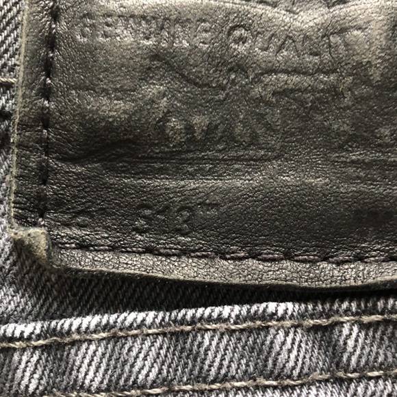 [38] Men’s Red tag blacked jeans 513 - Picture 3 of 5